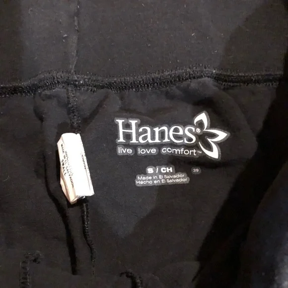 Black shorts size small - Picture 3 of 3